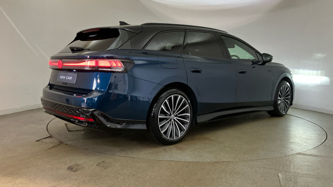 Volkswagen ID.7 250kW 4MOTION GTX Plus 86kWh 5dr Auto Electric Estate - Image 31